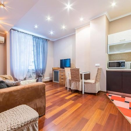 Трехкомнатная Квартира На Крещатике Kiev Extérieur photo