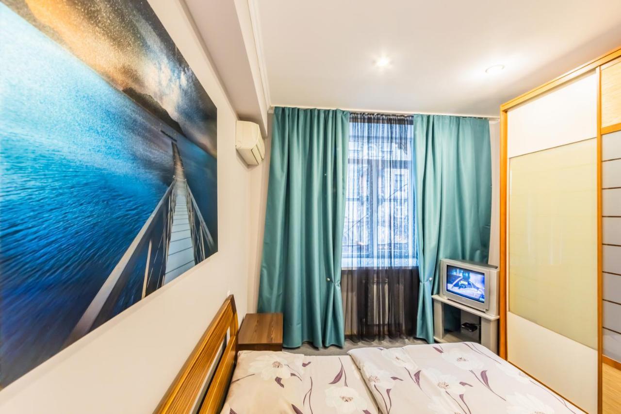 Трехкомнатная Квартира На Крещатике Kiev Extérieur photo