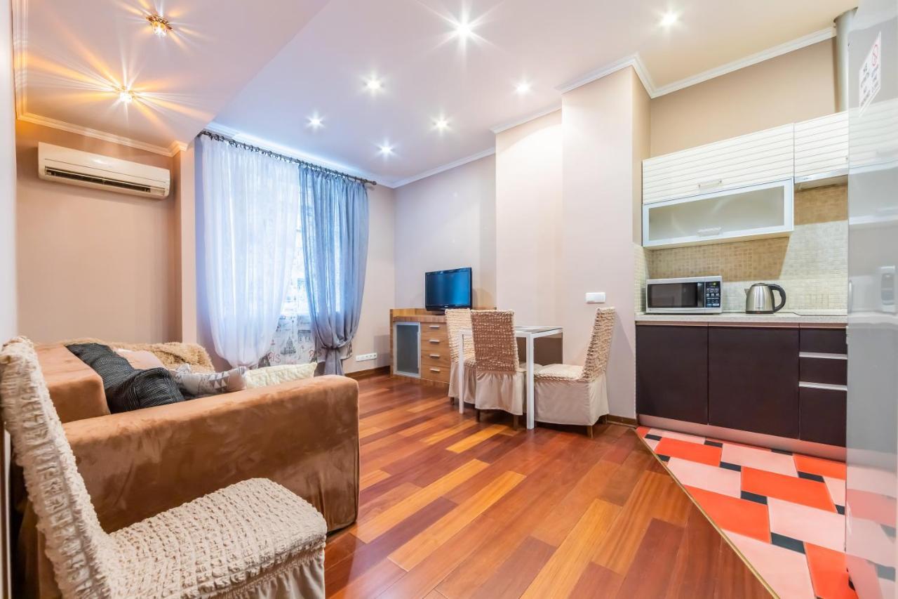 Трехкомнатная Квартира На Крещатике Kiev Extérieur photo